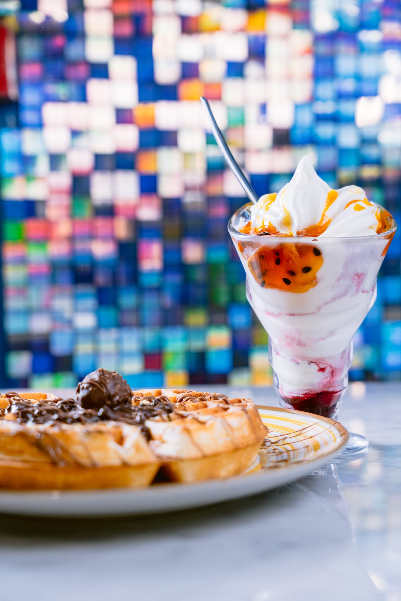 Gaufre chocolat et sundae signature chez H2O Metz